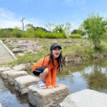 Kim Ji-Yu Instagram - 💙 아 ~~~ 오늘 왜이리 덥나요 빨리 산으로 바다로 놀러가고 싶어용😄 #광고 @ng_apparel.kids 이번 여름 물놀이 교복~ UV차단 🚫신축성 짱👍🏻인 내셔널지오그래픽키즈 #래쉬가드 색상도 넘 이쁘죠?? 완전 편하고 이쁜 #내셔널지오그래픽 샌들은 벨크로로 사이즈 조절 가능해서 더 착하네요☺️ #내셔널지오그래픽키즈 #내셔널지오그래픽 #키즈래쉬가드 #여아래쉬가드 #남아래쉬가드 #여아수영복 #남아수영복 #키즈수영복 #키즈샌들 #여아샌들 #남아샌들 #키즈신발 #주니어신발 #남아신발 #여아신발 #주니어옷 #주니어코디 #키즈옷 #키즈코디