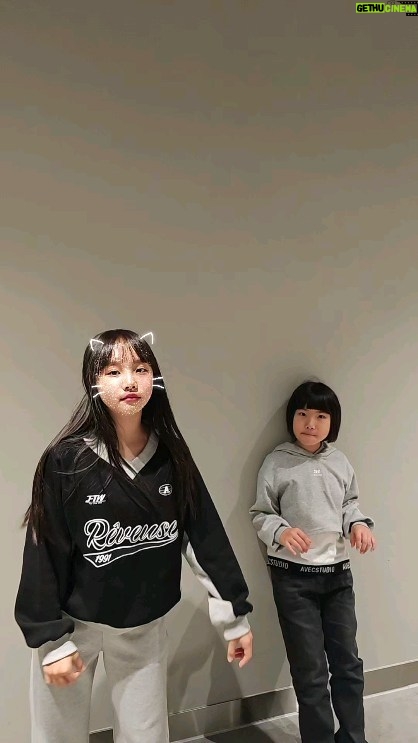 Kim Ji-Yu Instagram - π EμΈλμ I λμ λ°λ»ν κΈ°λͺ¨μκ°μ΄ λ₯μ§ μμ λ μ¨ μ΄μ μ ννν¬ μ· κ°μ΄ μ
κ³ λ§μ€ λ겨μμ§μ^^ #μ ννν¬μ₯¬λμ΄ #μ μ΄μ¨λΉμ₯¬λμ΄ #μ΄μμ₯¬λμ΄ #νμ°¬ #μν¬ν°μ¦ #applepink #JCB #μ ννν¬λ€μ΄λ²μ€ν μ΄νopen @applepinkgirls @applepink_girls @jcbjuniorsofficial