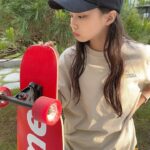 Kim Ji-Yu Instagram - @ng_apparel.kids #광고 더 더워지기 전에 나름대로 봄 만끽🌸 내셔널과 함께 소소한 행복 느끼면서 하루하루 알차게 보내고 있어요^^ #키즈티셔츠 #주니어티셔츠 #여아반팔티 #남아반팔티 #남아티셔츠 #여아티셔츠 #키즈샌들 #여아샌들 #남아샌들 #키즈신발 #주니어신발 #남아신발 #여아신발 #주니어코디 #주니어옷 #키즈옷 #키즈코디 #오오티디