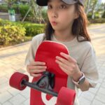 Kim Ji-Yu Instagram - @ng_apparel.kids #광고 더 더워지기 전에 나름대로 봄 만끽🌸 내셔널과 함께 소소한 행복 느끼면서 하루하루 알차게 보내고 있어요^^ #키즈티셔츠 #주니어티셔츠 #여아반팔티 #남아반팔티 #남아티셔츠 #여아티셔츠 #키즈샌들 #여아샌들 #남아샌들 #키즈신발 #주니어신발 #남아신발 #여아신발 #주니어코디 #주니어옷 #키즈옷 #키즈코디 #오오티디