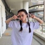 Kim Ji-Yu Instagram - 😽 잘 다녀와~~ 오늘 학원에서 떡볶이 파티 한다고 신나서 감요~~^^ 옷에 안 묻히고 오기루 해🤙🏻 . 이쁘고 편한 옷 @applepinkgirls @jcbjuniors