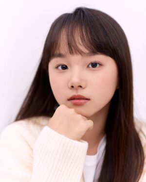 Kim Ji-Yu Instagram - 첫사랑 컨셉? 🤣

#청순하고싶다 #김지유