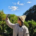 Kim Ji-Yu Instagram - #광고 @ng_apparel.kids 🍁🍂 항상 감사하는 마음으로~ 오늘 하루도 💪🏻화이팅♡ 가을가을한 하늘 아래🩵 #내셔널지오그래픽키즈 의 베이직한 맨투맨 티셔츠와 시그니처 경량 다운패딩이 함께라면 환절기 추위쯤이야 거뜬히~ 이겨낼 수 있지요^^* 여기다가 로고 와펜이 포인트인 비니까지 착용하면~ 멋스러운 가을 언니야룩 완성🤎 #내셔널지오그래픽 🤩 #키즈경량패딩 #키즈패딩 #남아패딩 #여아패딩 #주니어패딩 #키즈맨투맨 #여아맨투맨 #남아맨투맨 #주니어맨투맨 #키즈비니 #키즈모자 #주니어코디 #주니어옷 #키즈옷 #키즈코디 #등교룩 #초딩스타그렘 #초딩코디