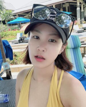 Kim Ji-min Instagram - 으른~되고 첫 가족여행 in코타키나발루
설연휴 고생하신 엄마 모시고 세 딸들이 벌린
번개여행🛫✈️
마지막 3일은 샹그릴라-라사리아 호텔에서
한발짝도 안나왔다 
#가족여행#코타키나발루#shangrilarasariaresort#샹그릴라라사리아#한국날씨실화냐❄️