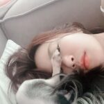 Kim Ji-min Instagram - 그래 니 꼬순내 좋아하는건 맞아! 그래도 이런식은 좀