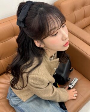 Kim Ji-sook Instagram - 필카 챙겨왔눈데 달랑 두 장 남아 있었당 헿