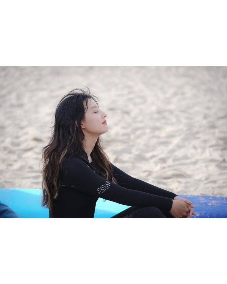 Kim Ji-won Instagram - 윤선아 그리고 이은오를 사랑해주셔서 진심으로 감사드려요❤️ 새로운 경험들로 행복한 시간들이었습니다. 감사합니다☺️ #도시남녀의사랑법