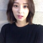 Kim Ji-won Instagram - 🌞👋..