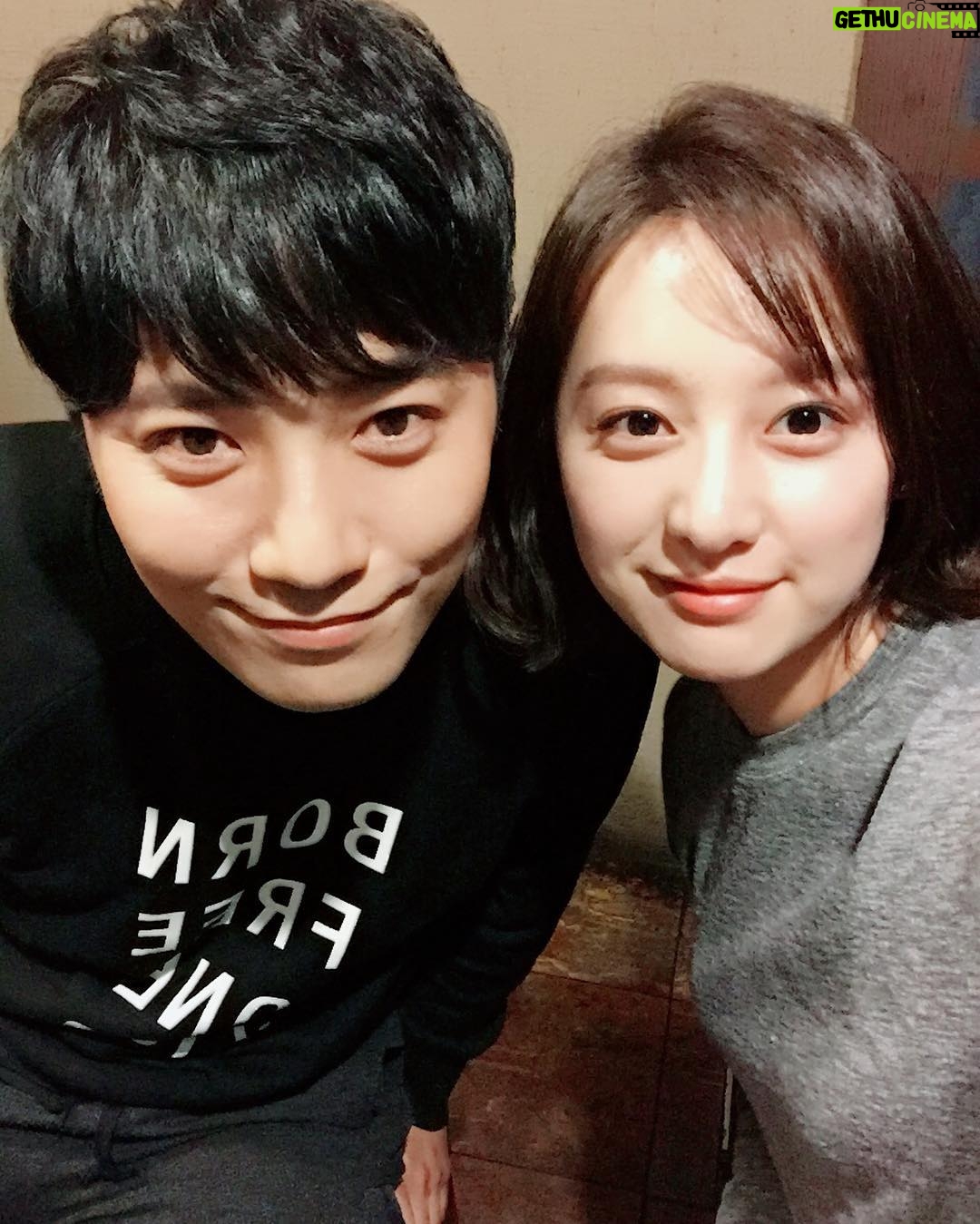 Kim Ji-won Instagram - 오늘도 #태양의후예 본방사수 부탁드립니당! 💕 #서대영 #츤데레