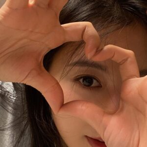 Kim Ji-won Instagram - 모두모두 메리 크리스마스💞
