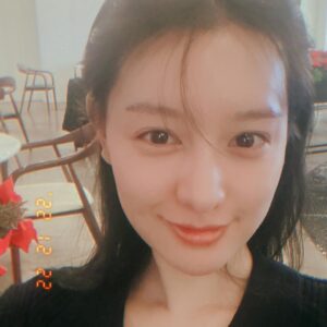 Kim Ji-won Instagram - 모두모두 메리 크리스마스💞