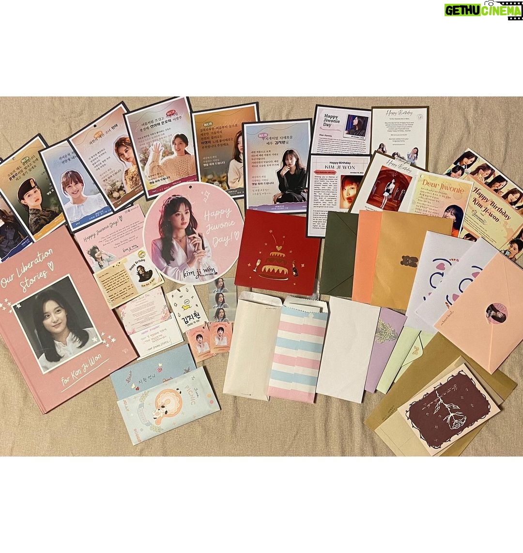 Kim Ji-won Instagram - 20221019π λλΆμ ν볡ν ν루 보λμ΅λλ€π