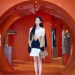 Kim Ji-won Instagram - @Burberry #Burberry #TBMonogram #ad