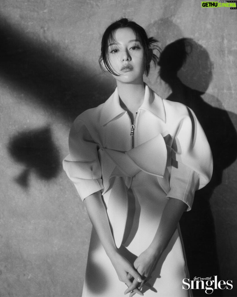 Kim Ji-won Instagram - @singlesmagazine ✨