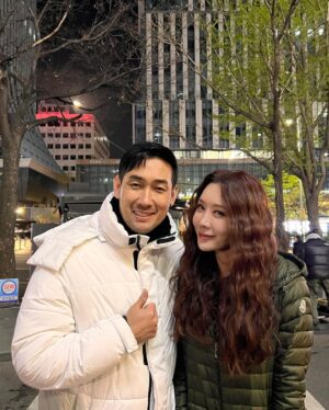 Kim Jung-eun Instagram - With 빵노래😎