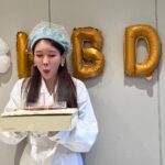 Kim Jung-eun Instagram - 생일날, 사랑하는 내 드라마를 찍으며 하루를 보내는것도 의미있겠다 싶었어요☺️근데 살면서 아마도 가장 축하를 많이 받았던, 잊지못할 생일이었습니다🥹좀 늦었지만 모두에게,정말 감사하고 진심으로 행복했던 하루였다고 꼭 얘기해주고 싶었어요!!고맙고 사랑하고 수고하셨습니다