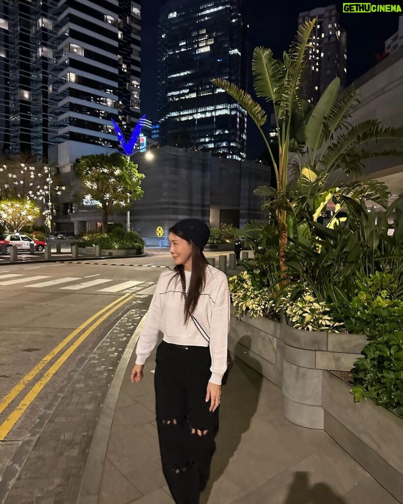 Kim Jung-eun Instagram - 어제까지 HK! 지금은 서울!💋세상을 바꾸는 시간 15분💗에 나갑니다! 신청하셔도 됩니다욧🤭 Hong Kong