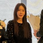 Kim Jung-eun Instagram - 이렇게 예쁜 감사패라니요!!2001년 홍보대사를시작해서 함께한 시간이 벌써 23년!!!!😱대한사회복지회 창립 70주년 축하드리고 감사합니다💝