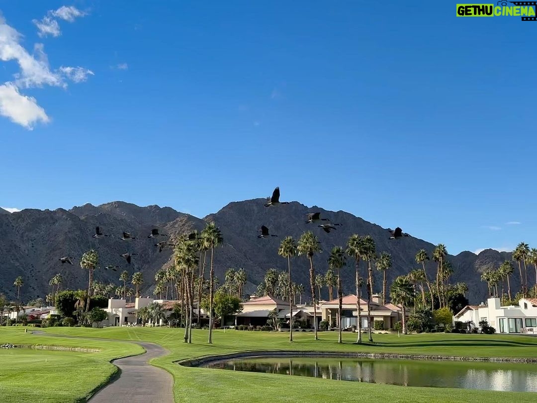 Kim Jung-eun Instagram - 2024년 새해 하나님축복 많이 받으시고, 사랑 행복 평안이 늘 함께 하세요😘 PGA WEST - Stadium Course