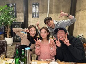 Kim Jung-eun Instagram - 이상한조합 남순+빵씨,이뻐죽겠는 남순+명희 그리고 힘없는 금동,니가 왜 거기서 나오니 영탁!!마지막으로 내 남자들😎