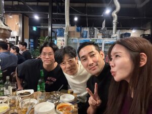 Kim Jung-eun Instagram - 이상한조합 남순+빵씨,이뻐죽겠는 남순+명희 그리고 힘없는 금동,니가 왜 거기서 나오니 영탁!!마지막으로 내 남자들😎