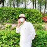 Kim Seon-ho Instagram - 벌써 일 년이 흘렀네요 ... :) 믿기지 않을 정도로 벅차고 감동인 생일을 보냈어요... 보내주신 응원과 마음들 하나하나 마음속에 담고 평생 간직할게요! 21년 5월 8일 역시... 잊지 못할 날들의 연속이네요 다시 한번 고맙습니다! ◡̈ 더 좋은 배우가 될게요! #배우하길잘했다