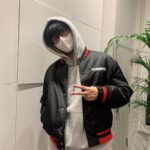 Kim Seon-ho Instagram – 솔트 출근룩🤣 #스타트업 본방사수
