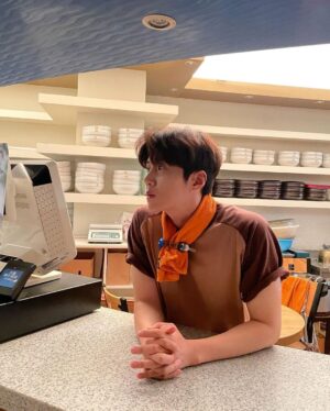 Kim Seon-ho Instagram - #갯차 본방사수 완료
  후… 오늘도 떨렸어요🤣(자꾸떨려)