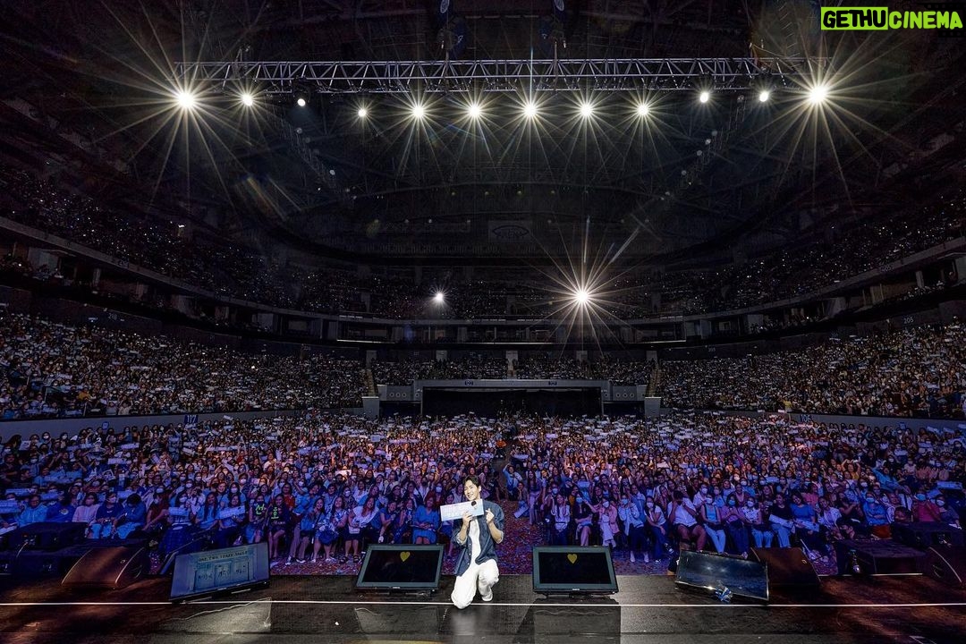 Kim Seon-ho Instagram - 고맙습니다. 덕분에 행복합니다. 오늘도 평생 잘 간직할게요. #Manila 👍