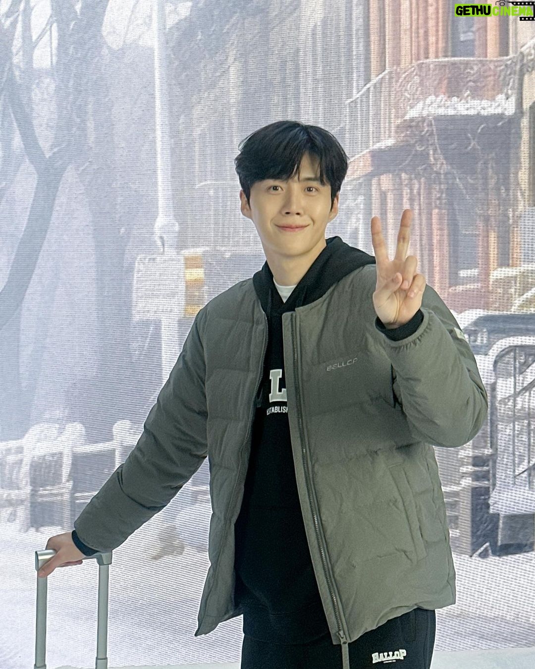 Kim Seon-ho Instagram - 겨울!!! 감기 조심하세요 ◡̈ #BALLOP