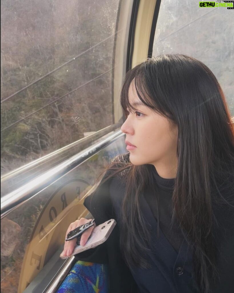 Kim So-hyun Instagram - 🐈‍⬛ 🐈
