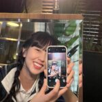 Kim So-hyun Instagram - 👧🏻✌🏻🪞🐢💨