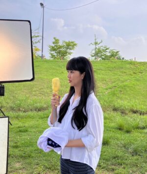 Kim So-hyun Instagram - 도솔🌱
오늘도 소용없어 거짓말♥️