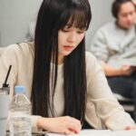 Kim So-hyun Instagram - tvN 월화 '소용없어 거짓말' 목솔희🖤 7월에 만나요:) ⠀ #소용없어거짓말