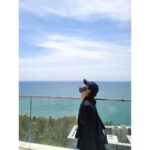 Kim So-hyun Instagram - 날이 좋았던🌳 ⠀ #부산시립미술관 #이형구작가님