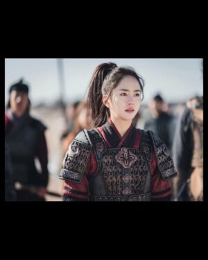 Kim So-hyun Instagram - 오늘도 힘차게!🌊