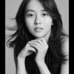 Kim So-hyun Instagram - 🤍🖤