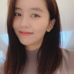 Kim So-hyun Instagram - 여러분! 잘 지내고 계신가요?🍁 추석 연휴 건강하고 안전하게 보내시길 바라요:) 모두 행복한 추석 보내세요💜