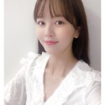 Kim So-hyun Instagram - 열심히 달려오다 보니 12주년이 왔네요:) 여기까지 올 수 있었던 건 절 응원해 주시는 분들과 팬들 덕분이라는 걸 너무 잘 알아요!! 앞으로도 잊지 않고 늘 꾸준히 나아갈 수 있게 노력하겠습니다♥️ 다시 한번 감사드려요!! ⠀ 오늘 하루도 힘내세요!!🐾