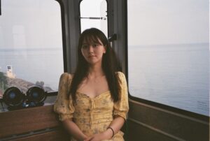Kim So-hyun Instagram - 봄🌷