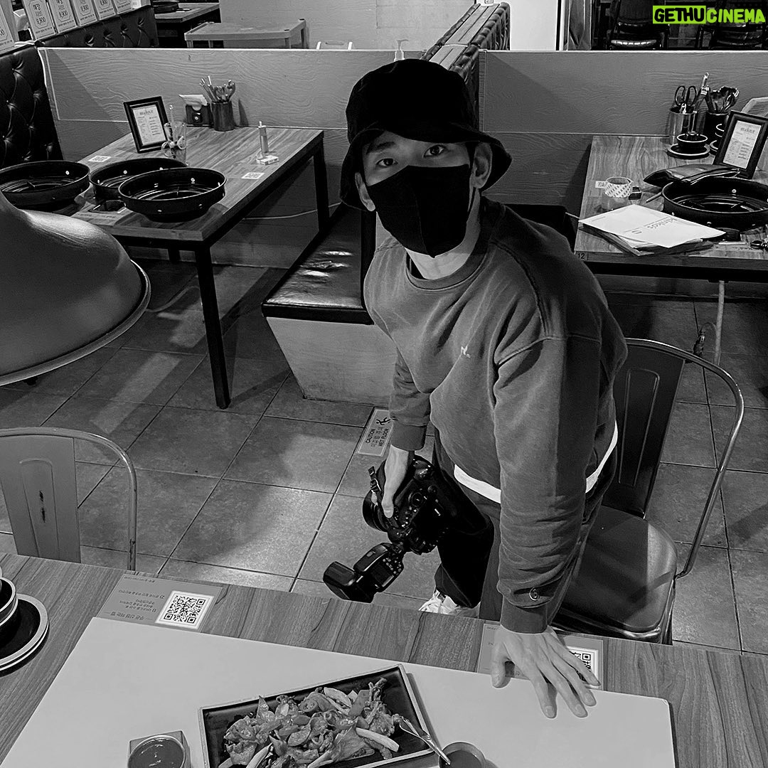 Kim Soo-hyun - 1.9 Million Likes -