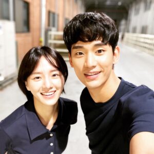 Kim Soo-hyun Instagram - #ItsOkaytoNotBeOkay #주리