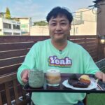 Kim Soo-yong Instagram - #지편한세상 #핫저씨 #카페투어 #북촌 #월영당