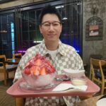 Kim Soo-yong Instagram - #조동아리 #딸기빙수 겨울엔 딸빙