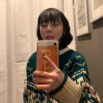 Kim Soy Instagram – 야호 할매스웨터의 계절이 다가오고 있다!!! 푹신한 울 양말, 뜨끈한 뱅쇼, 크리스마스와 더불어 매해 혹독한 겨울을 견뎌낼 수 있는 이유, 마이 빈티지 그래니 스웨터즈!
겨울 옷 슬슬 꺼내볼까나 🧦🧤

Although winter does not agree with me most of the time, I am so hyped for the season of vintage granny sweaters. Huzzah!

#여행가고싶다