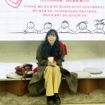 Kim Soy Instagram - 갑자기 추워진 날씨에 몸도 뇌도 급체해버렸네 😶‍🌫️🤯 I love my new coat though. #따숩게입고다니세요 서울연극센터