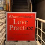 Kim Soy Instagram – 신단비 개인전 (Unconditional) Love Practice

내가 사랑하는 아티스트 신단비는 끊임없이 자신을 들여다보고 되돌아보며 그 힘으로 성큼성큼 앞으로 나아간다. 그녀의 행보가 기대되는 이유이다. 솔직하게 펼쳐 놓은 듯 하면서도 어딘가 묘하게 궁금하게 만드는 그녀의 작품들, 지금도 사랑하지만 앞으로 더욱 더 사랑할테다. 

@shin_danbi_