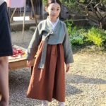 Kim Tae-yeon Instagram – #어린채옥 💜
#경성크리처 #netflix

#넘나즐거웠던 🫶
#5대5가르마
#좋아요 ❤️

#경성크리처시즌1 👍
#넷플릭스 #netflix
@netflixkr 
#박서준 #한소희 💕

#한소희아역 #김태연 #아역배우