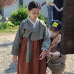 Kim Tae-yeon Instagram – #어린채옥 💜
#경성크리처 #netflix

#넘나즐거웠던 🫶
#5대5가르마
#좋아요 ❤️

#경성크리처시즌1 👍
#넷플릭스 #netflix
@netflixkr 
#박서준 #한소희 💕

#한소희아역 #김태연 #아역배우