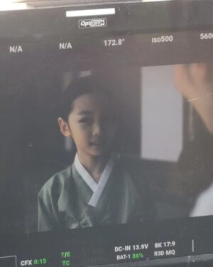 Kim Tae-yeon Instagram - #어린채옥 💜
#경성크리처 #netflix

#넘나즐거웠던 🫶
#5대5가르마
#좋아요 ❤️

#경성크리처시즌1 👍
#넷플릭스 #netflix
@netflixkr 
#박서준 #한소희 💕

#한소희아역 #김태연 #아역배우